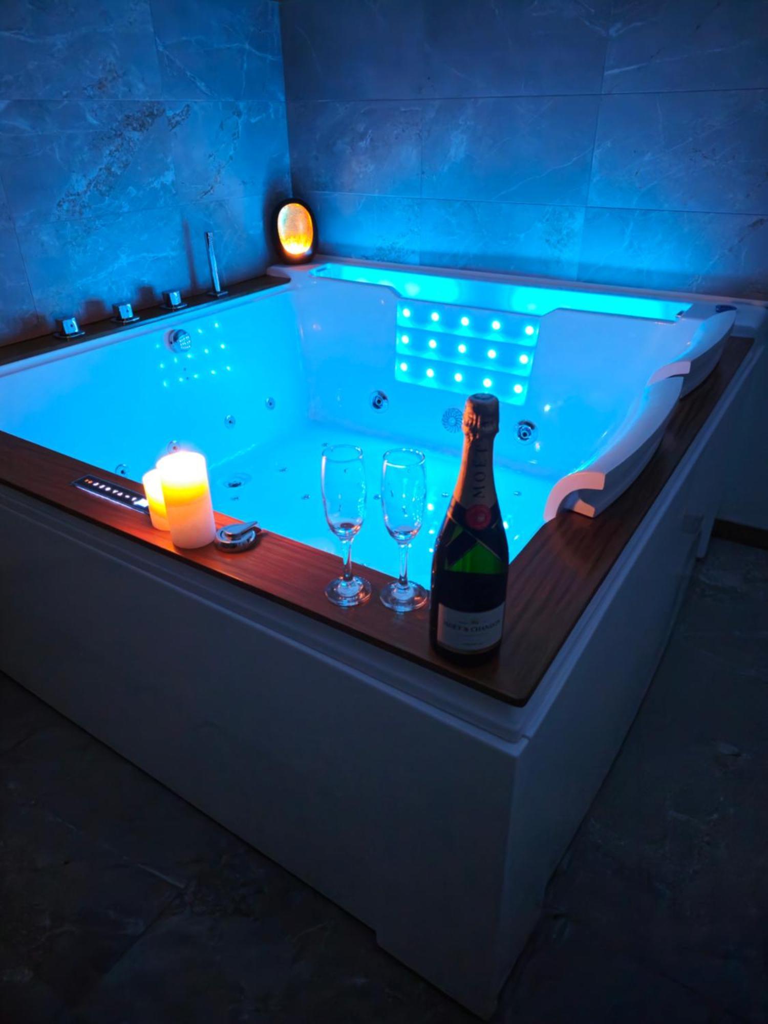 Loft De Luxe Le Chic, Grand Jacuzzi, Vue Port De Plaisance Saint-Valery-en-Caux Exterior foto